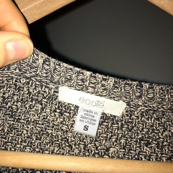 Urban outfitters sweater - Picture 3 of 3